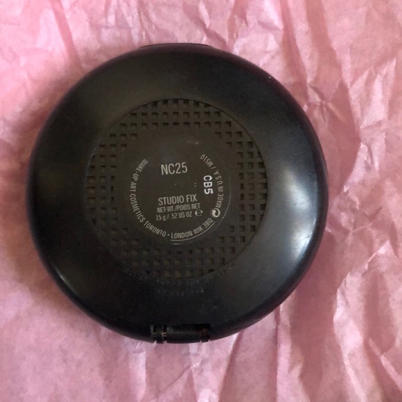 MAC Studio Fix Fluid - Picture 5 of 6